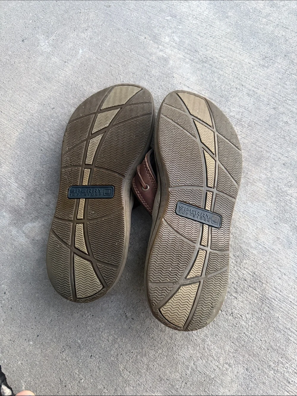 Sperry Brown Leather Thong Sandals with Beige Footbed